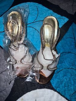 Womens Gold Heels