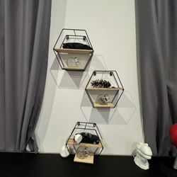 Decor Shelves 