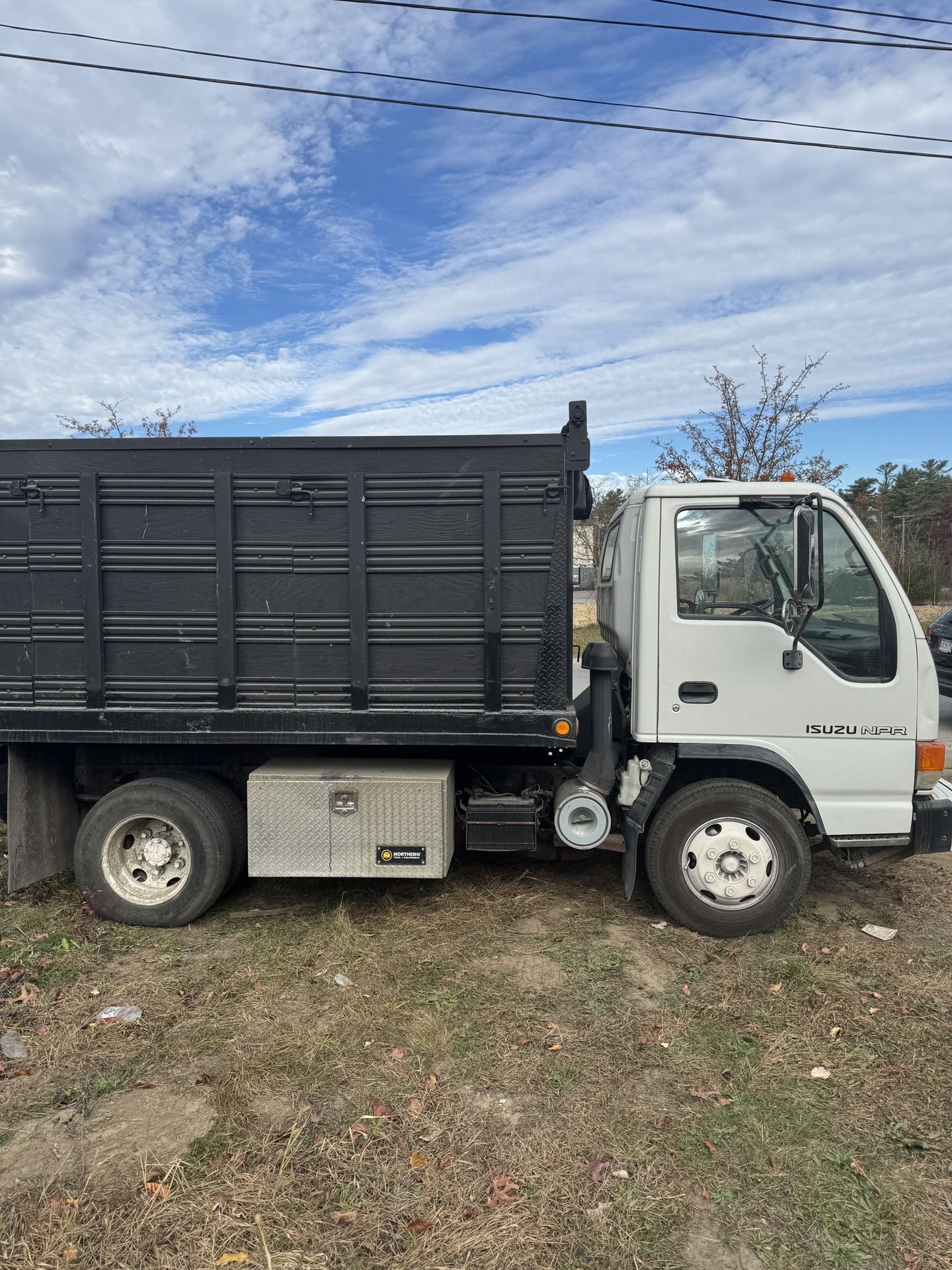 2004 Isuzu NPR - Dump Body
