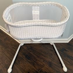 Halo Bedside Bassinet