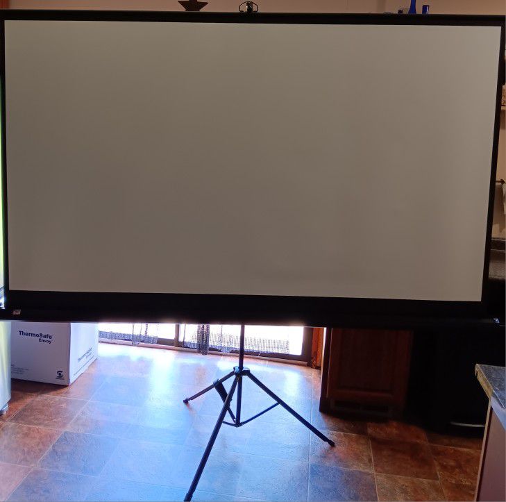 100" Projection Screen 