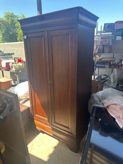 Armoire