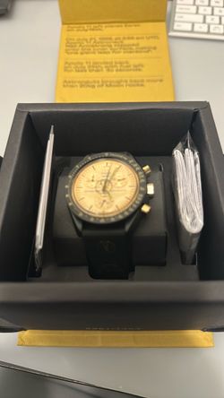 Homage Moon Watch Chronograph – Black and Gold Moonphase Edition – Blue Strap