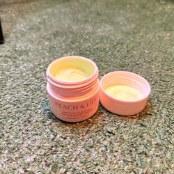 Peach & Lily matcha pudding antioxidant cream
