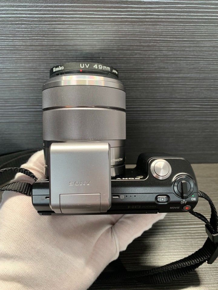 Sony Nex grey black mirrorless camera