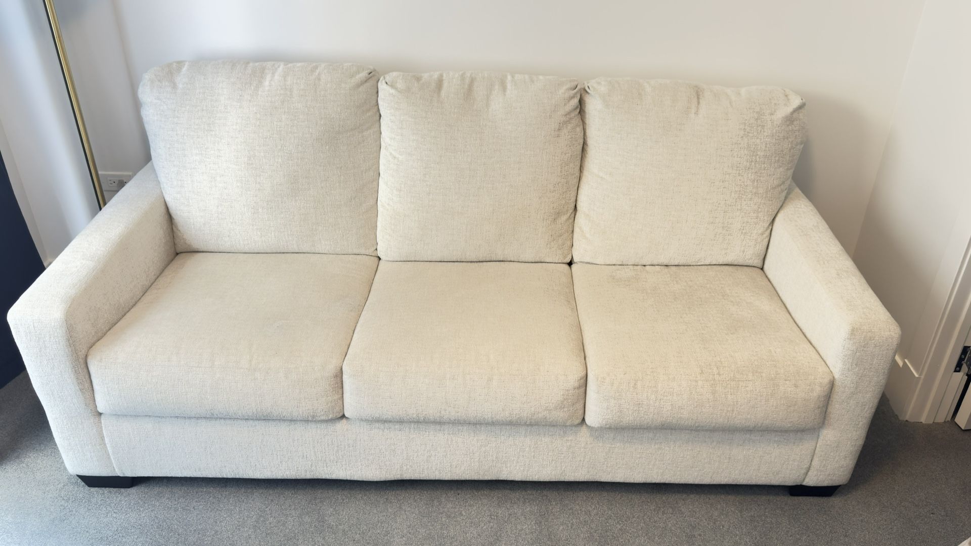 Sleeper Couch With Queen Size Pullout