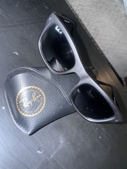 Ray-Ban RB4428 601S48 Black – Retail $280 | Selling for $100 Price Negotiable