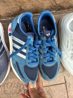 Women’s gymshoes size 7