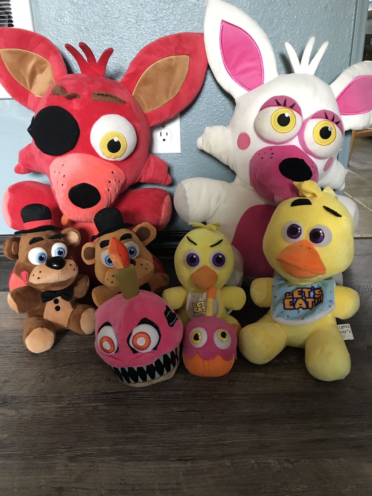 Five Nights at Freddy’s plushies