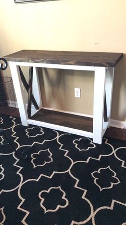 Farmhouse entryway table sale!