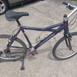 Cannondale F 700 Atlanta bike bicycle with Magura hydraulic rim front/rear brakes. Lockout Suspension Fork works. Large Frame,  26" Tires - $120 FIRM 