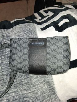 Micheal kors purse