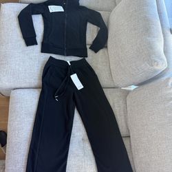 HODDIE + pants brand new 