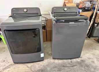 2025 LG Smart Washer & Dryer