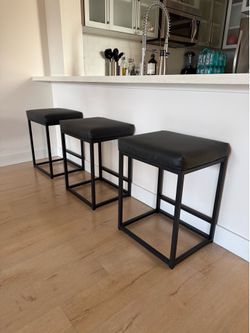 Modern black bar stools
