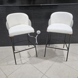 Leather bar stools 
Beige and gray 