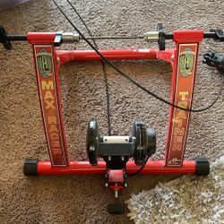 Rad Bicycle Trainer 
