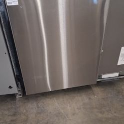 Bertazzoni 24 Inch Fully Integrated Dishwasher
