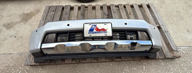 19-22 Chevy Silverado 2500/3500 High Country Front Bumper  💲 $599  Spanish spoken.  Fits 2019-2022 Chevrolet Silverado 2500HD & 3500HD High Country m