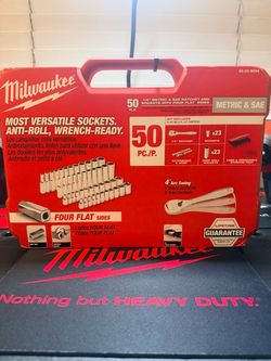 Milwaukee 50pc 1/4" Drive SAE/Metric Ratchet Socket Set Hard Case 48-22-9004