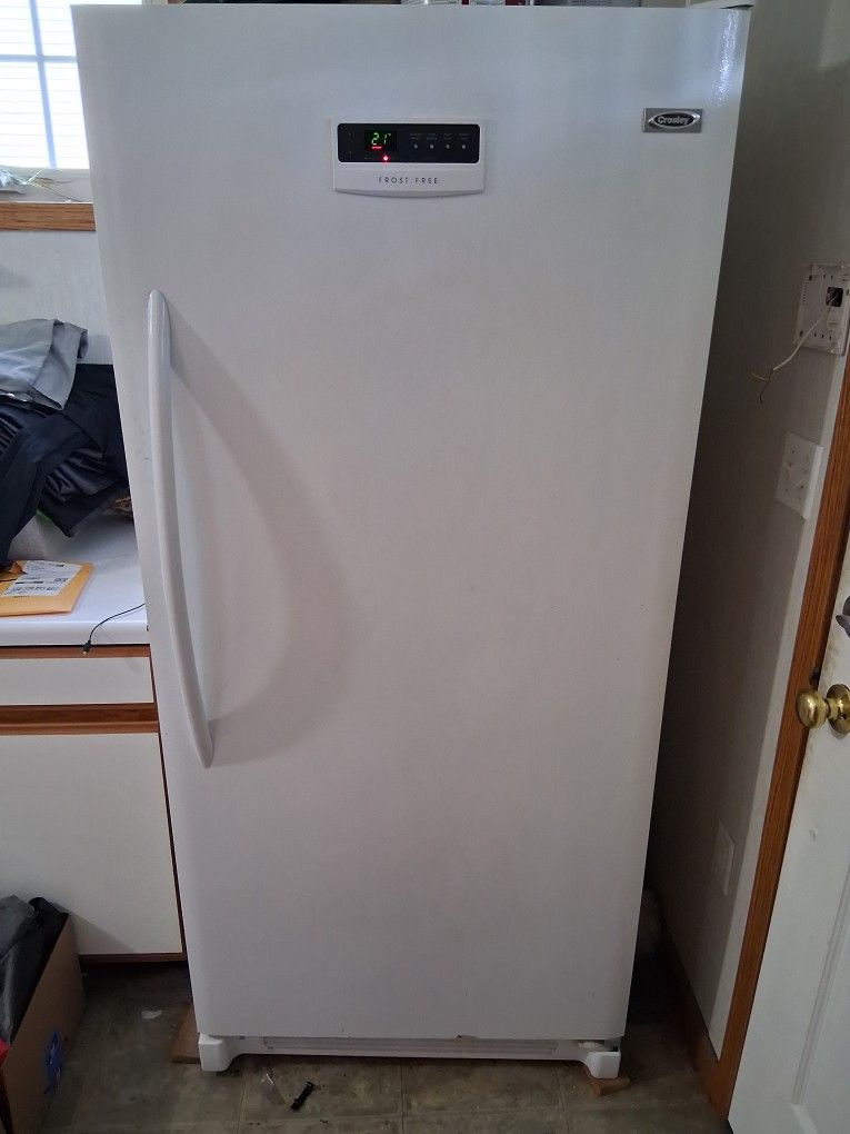 Crosley Upright Freezer 6ft