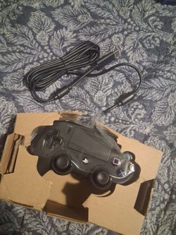 Wired ps4 controller brand new