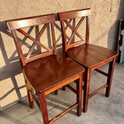 Solid Beechwood Countertop Chairs With Red Oak Finish 