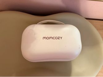 Momcozy breast pump