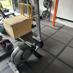 Sunny Health & Fitness Rowing Machine