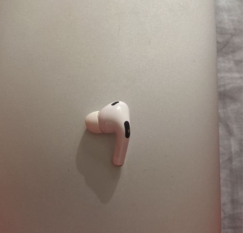 Left AirPod Pro