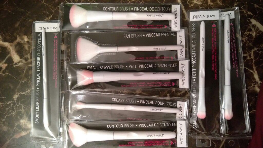 Wet N Wild makeup brushes