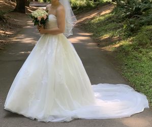 Wedding dress
