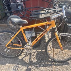 cannondale f1000 cad Bike