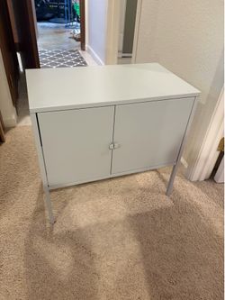 Storage Stand $10