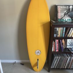 Retro Single Fin Surfboard