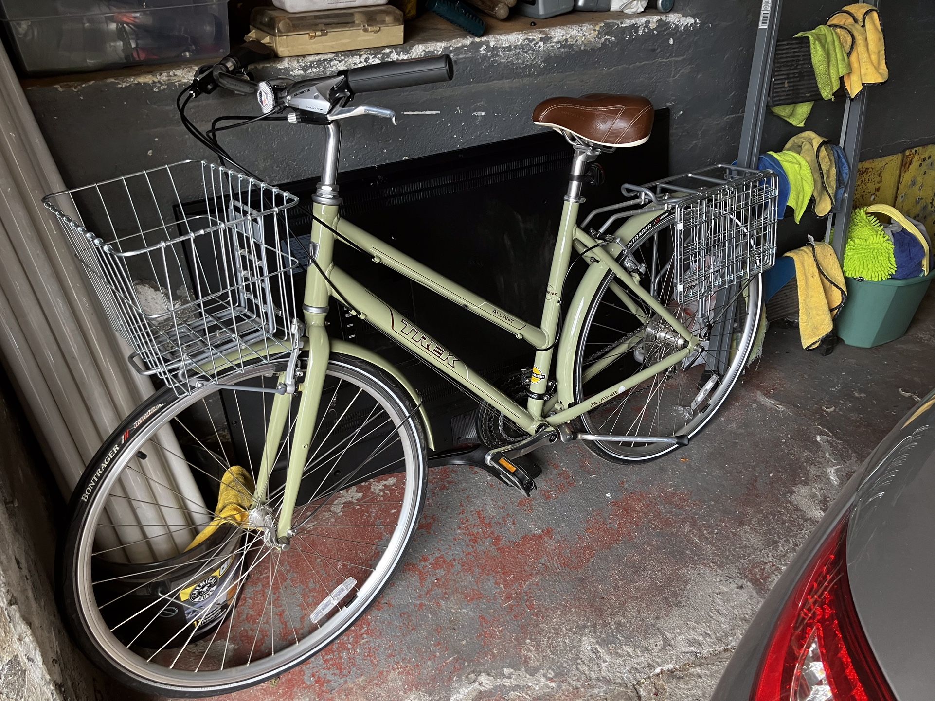 2011 Trek ‘Allant’ Road Bike In Olive Gloss With Step Through Frame