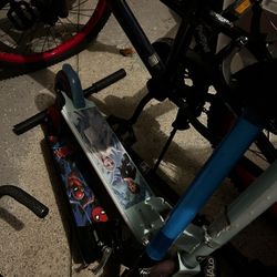 Two Kids Scooter- Spider-Man/frozen Theme 