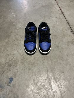 Nine dunk low blue size 8.5