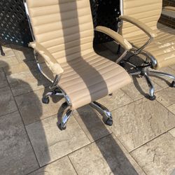 Set Of Office Chairs-material Is Coming Off