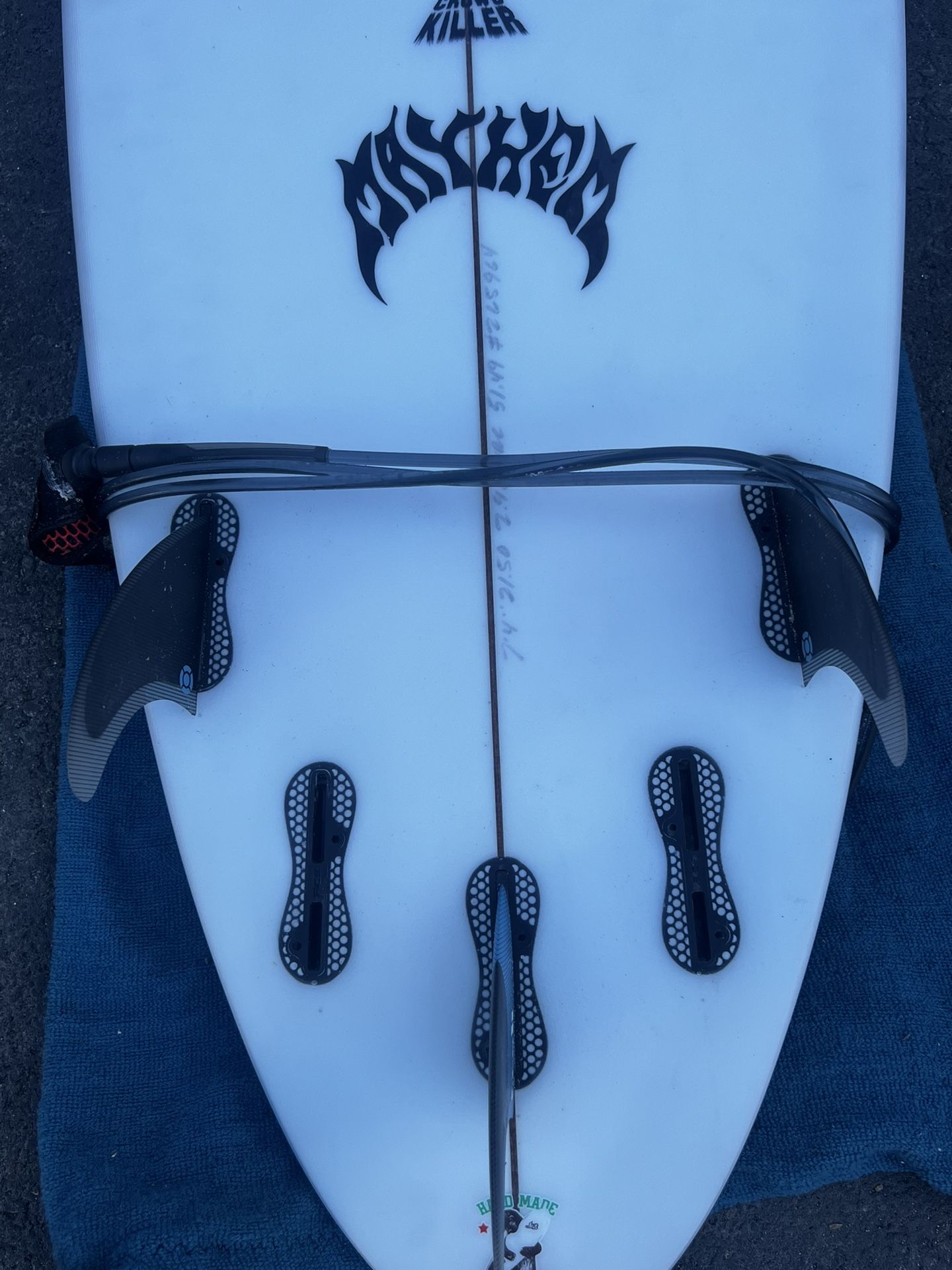 Surfboard ( Lost crowd Killer)