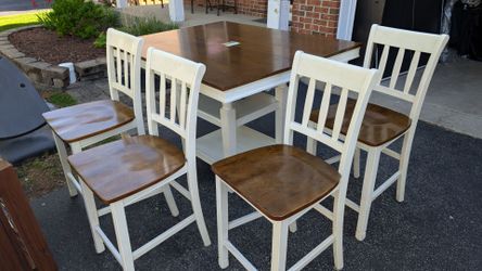 Dining Room Table Set