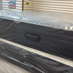 KING SIZE MATTRESS Beautyrest BLACK C CLASS PLUSH  $899 