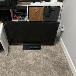 40” Panasonic TV