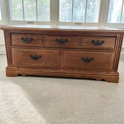 Coffee Table/drawers