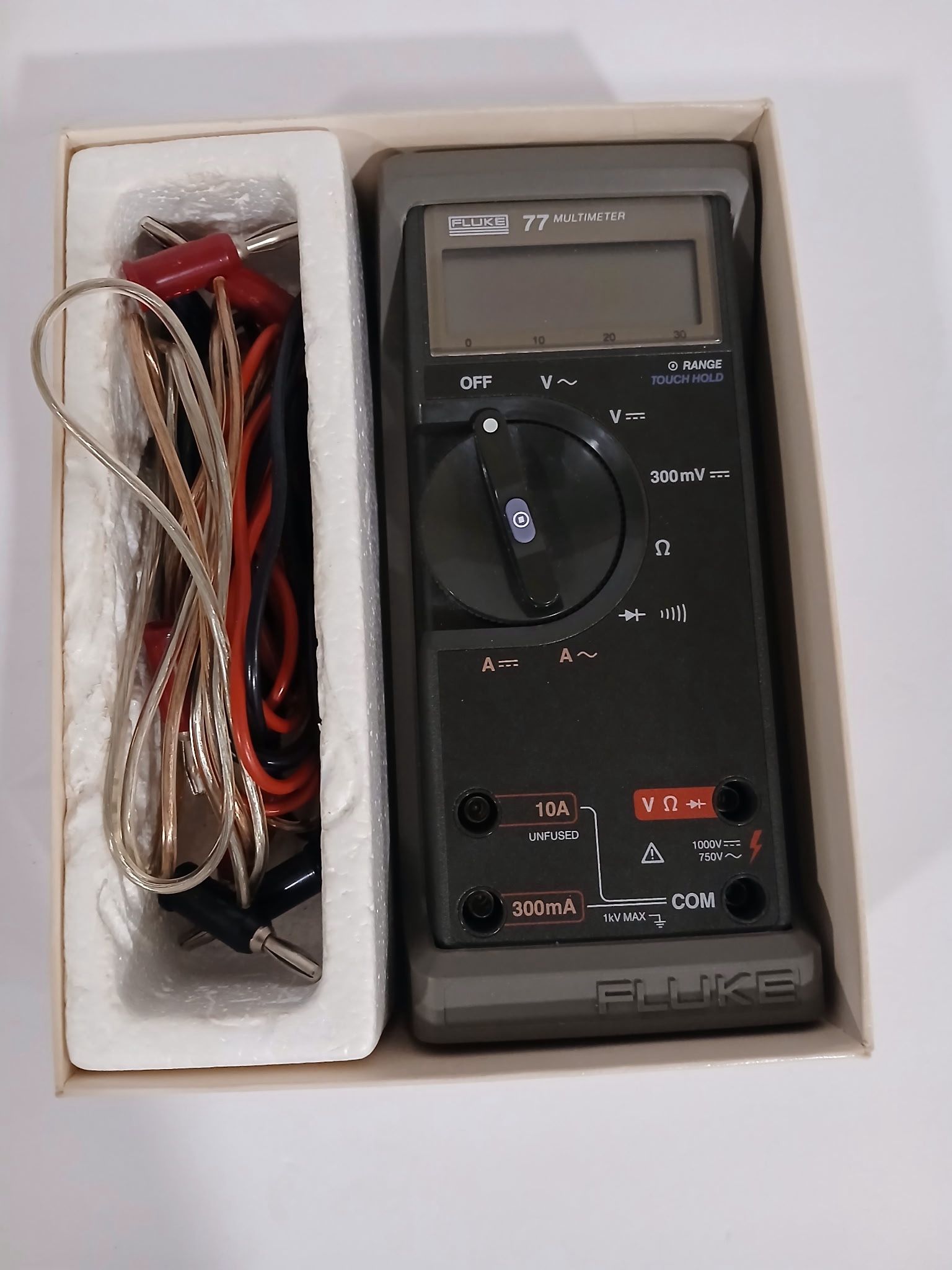 Fluke 77/an Digital Multimeter Test Meter With Leads Diagnostic Tool Tested