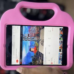 iPad mini first generation iOS 10.3.1 With A Kids Protective Case Included