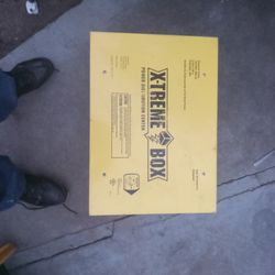 Xtreme BOX  CPOWER DISTRUBUTION CENTER