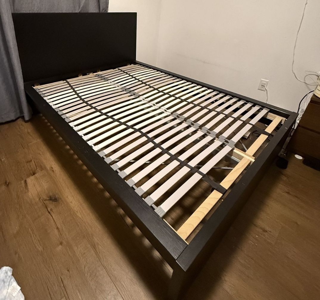 Queen Size Bed Frame 