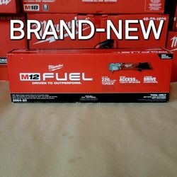 Milwaukee
M12 FUEL 12V 3/8 in. Right Angle Impact Wrench (Tool-Only)