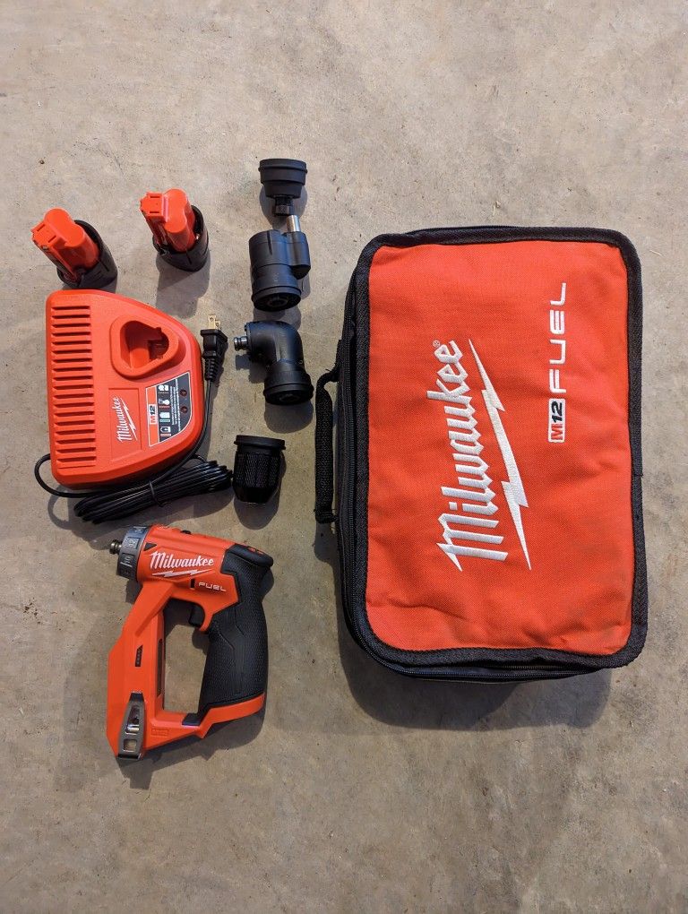 Milwaukee M12 Brushless Installation Driver Kit for Sale in Sumner, WA